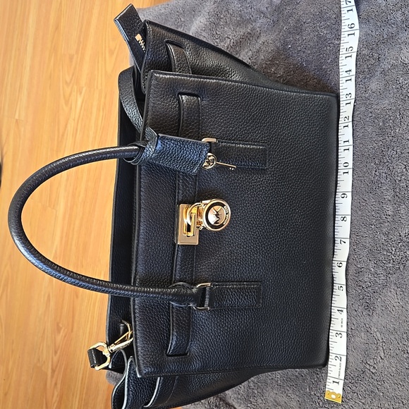 Michael Kors Hamilton Bag - Picture 8 of 11